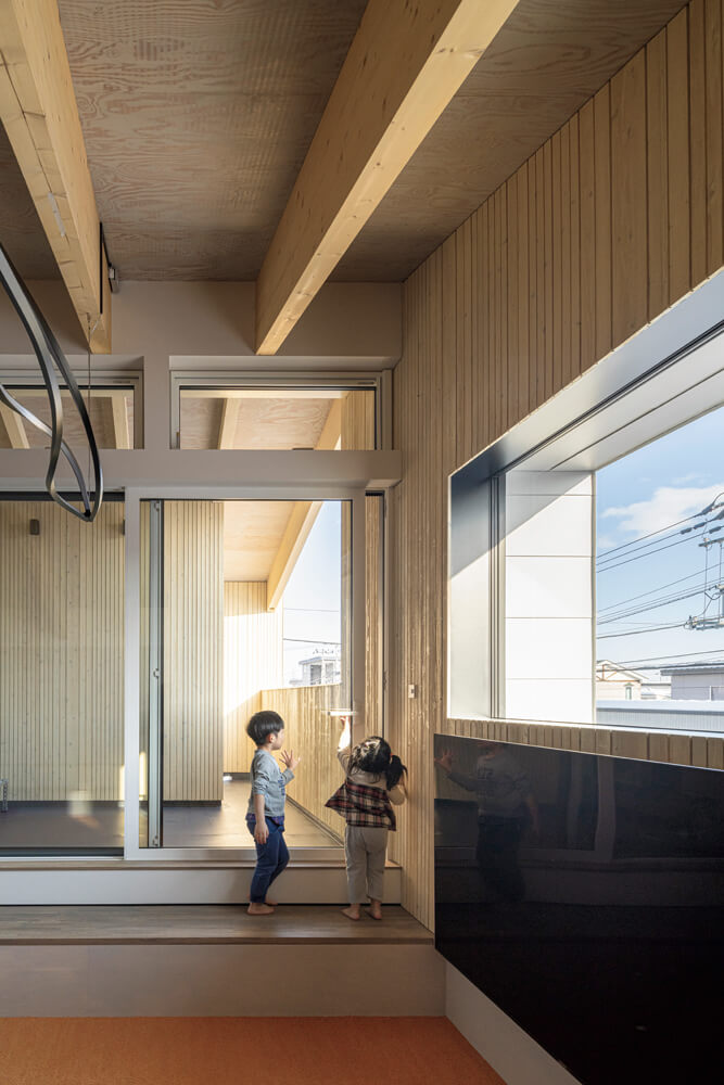 住みやすさを追求しながら実験的な試みも。個性あふれる職住一体の家